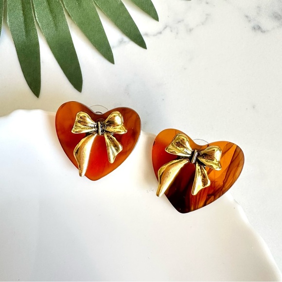 2/$30🌵 Brown Tortoiseshell Acrylic Gold Bow Earrings Stud Classic Gift NEW - Picture 1 of 9